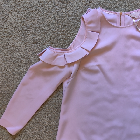 NEW Ted Baker Cold Shoulder Ruffle Top - Picture 4 of 11
